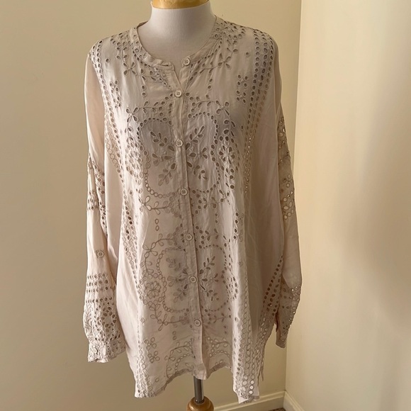 NWT! JOHNNY WAS Size XL sand Bonnie silk eyelet roll tab sleeve blouse